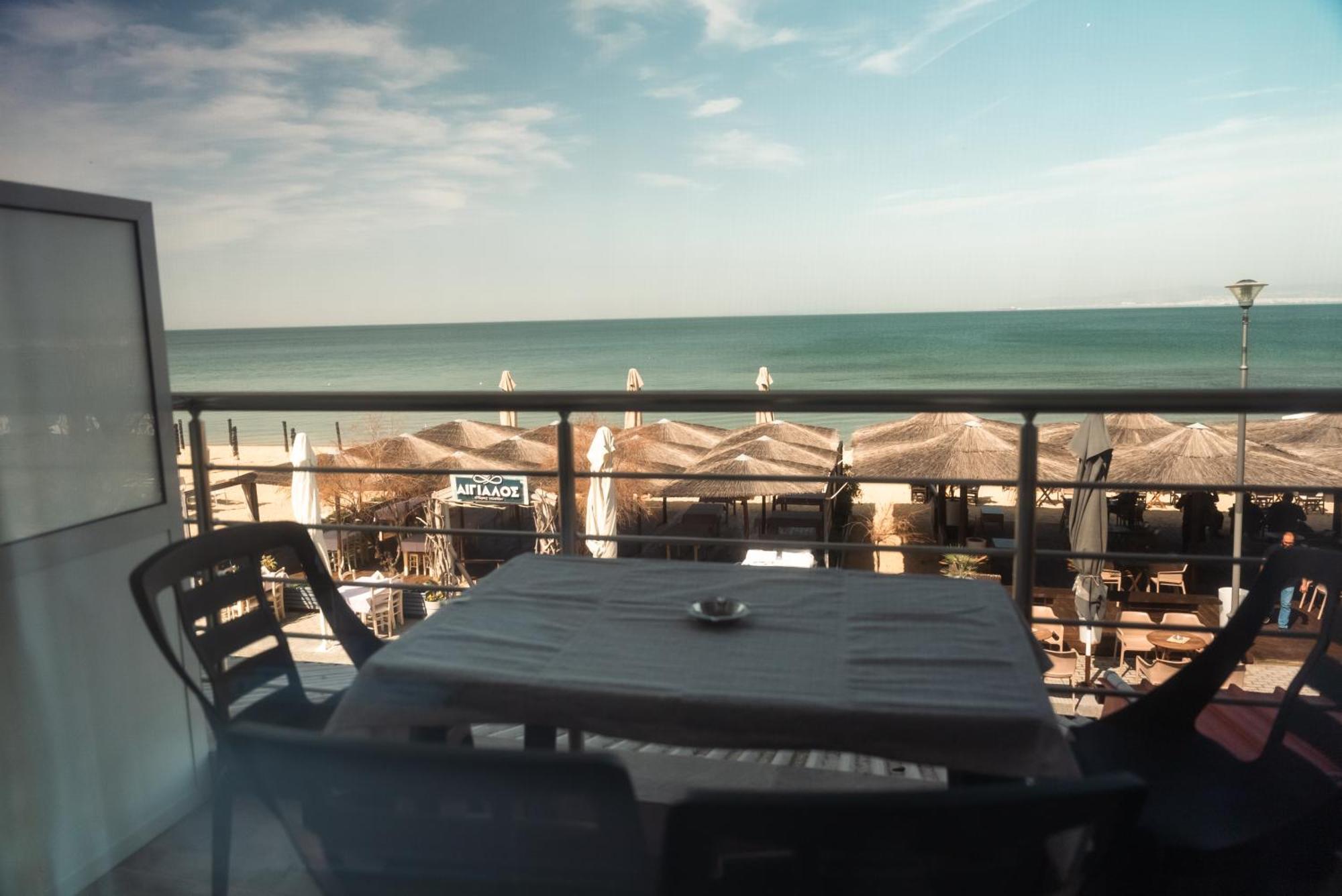 Aktis Sea View Studios Peraía 外观 照片